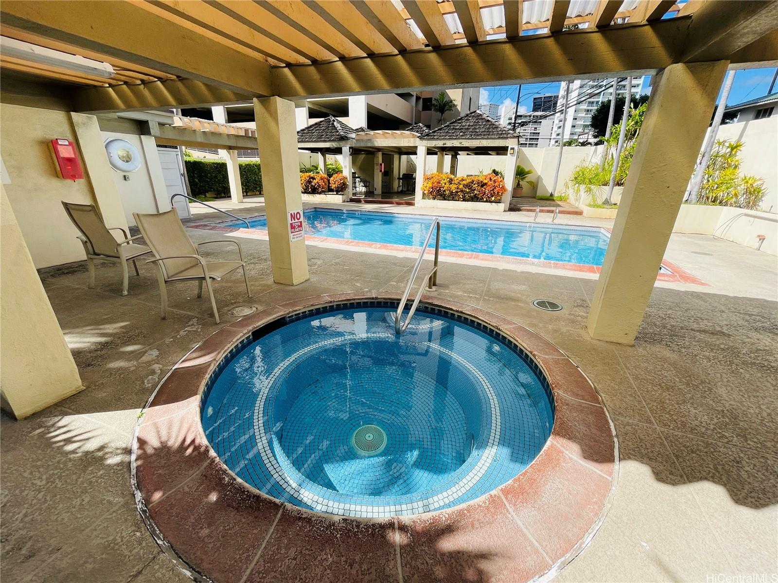 1201 Wilder Ave Honolulu - Rental - photo 12 of 13