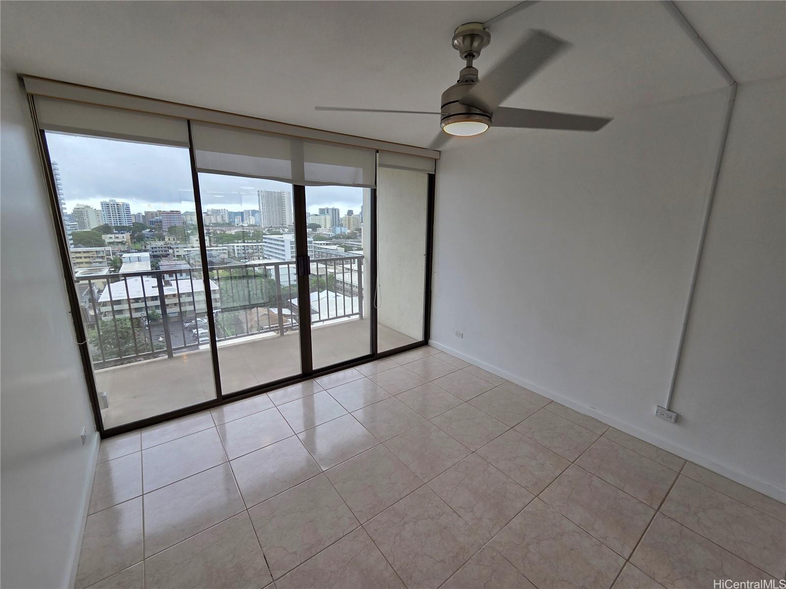 1201 Wilder Ave Honolulu - Rental - photo 4 of 13