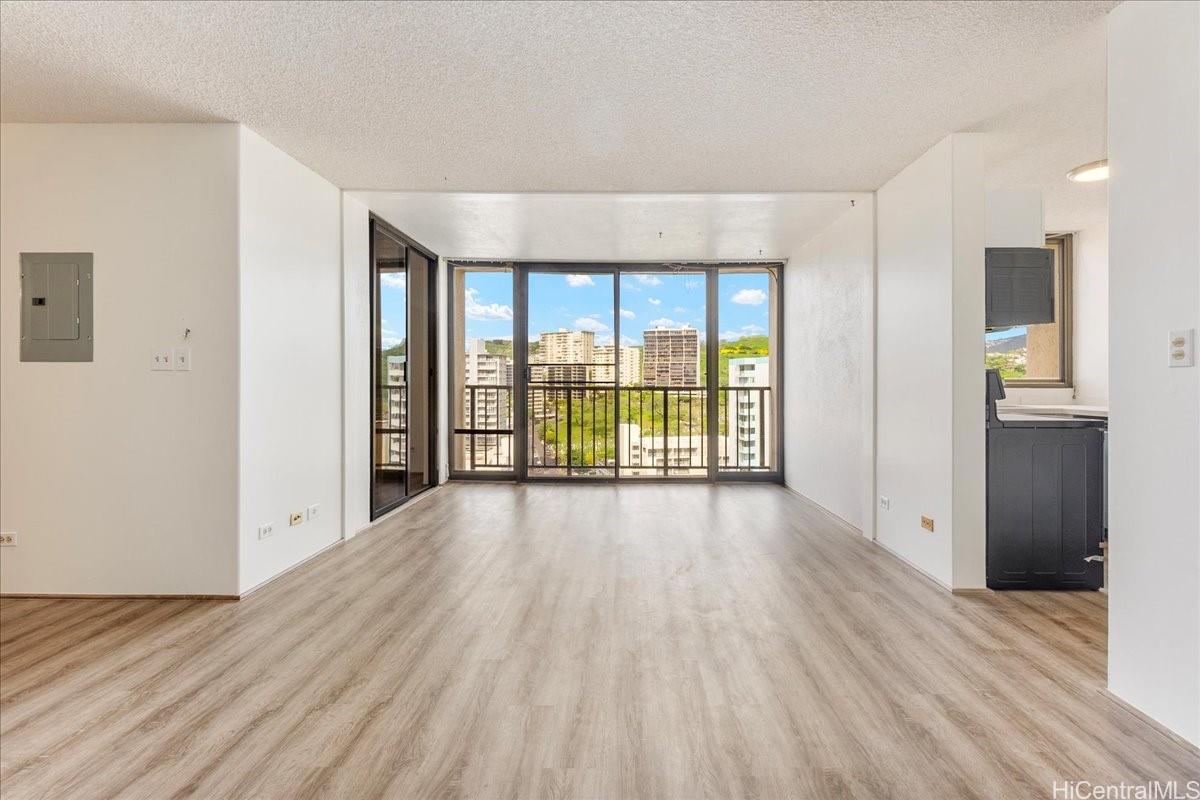 Wilder At Piikoi condo # 2006, Honolulu, Hawaii - photo 2 of 20