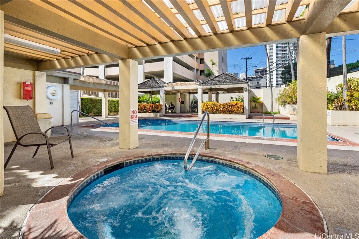 Wilder At Piikoi condo # 2006, Honolulu, Hawaii - photo 15 of 20