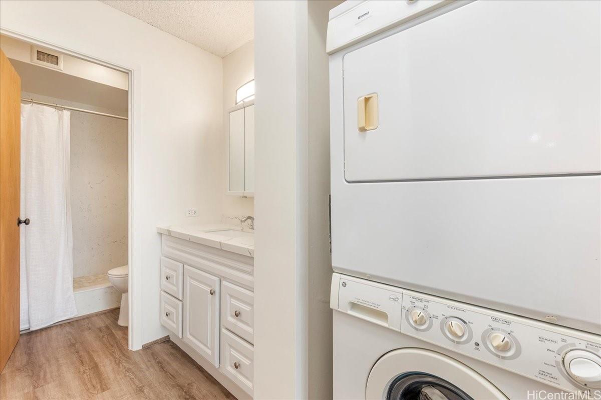 Wilder At Piikoi condo # 2006, Honolulu, Hawaii - photo 10 of 20