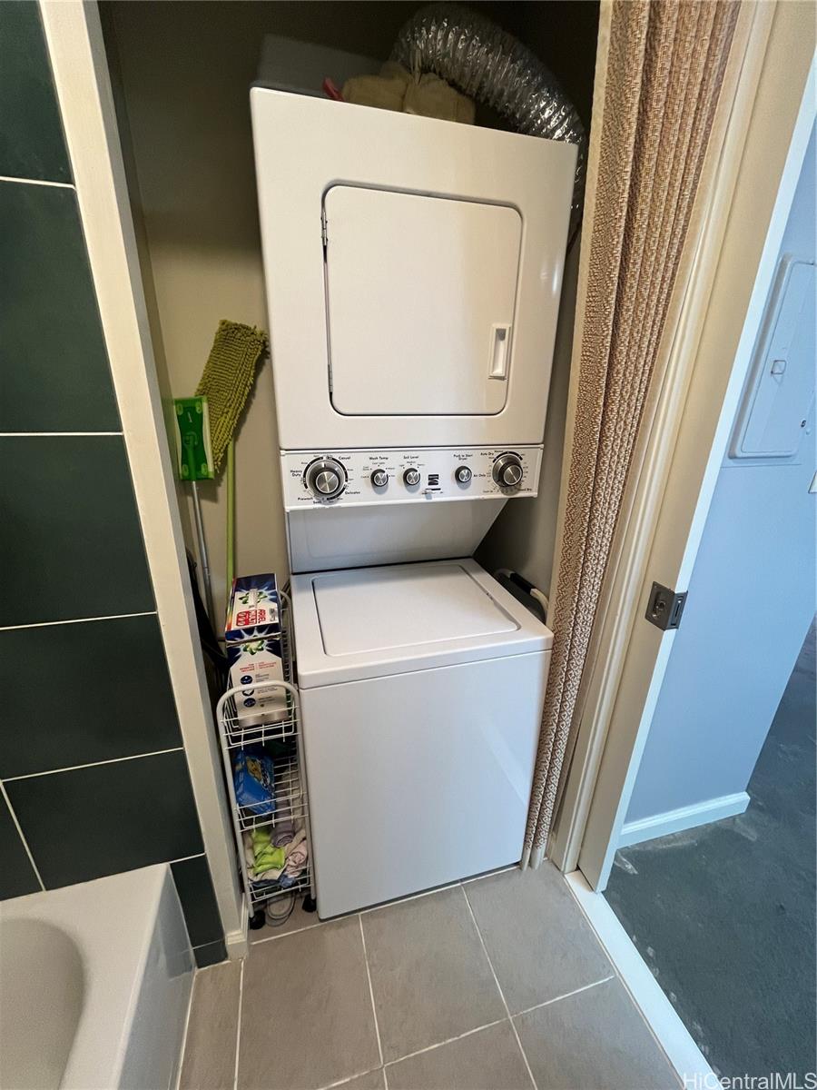 Wilder at Piikoi condo # 2102, Honolulu, Hawaii - photo 13 of 15