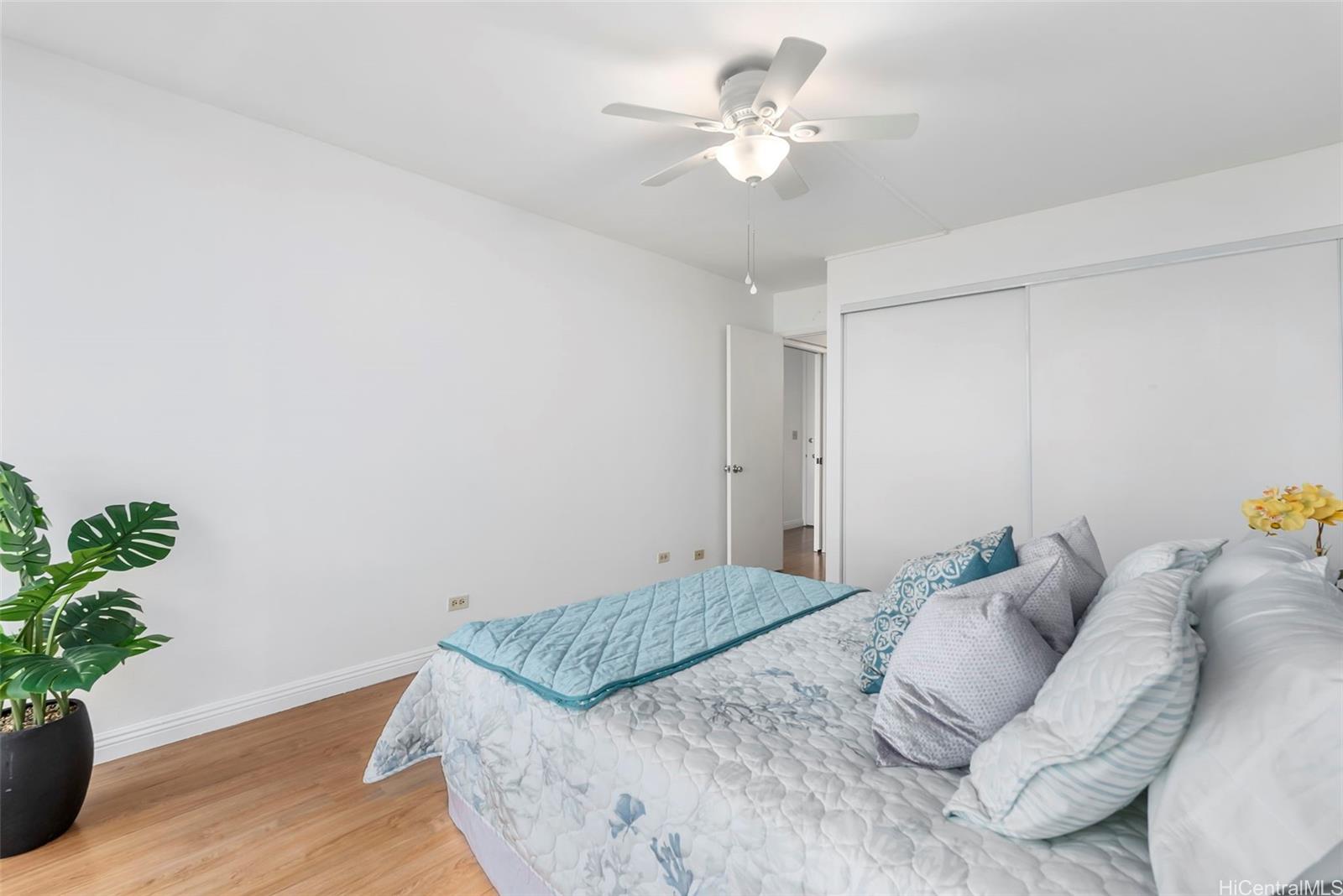 Wilder At Piikoi condo # 2404, Honolulu, Hawaii - photo 9 of 25