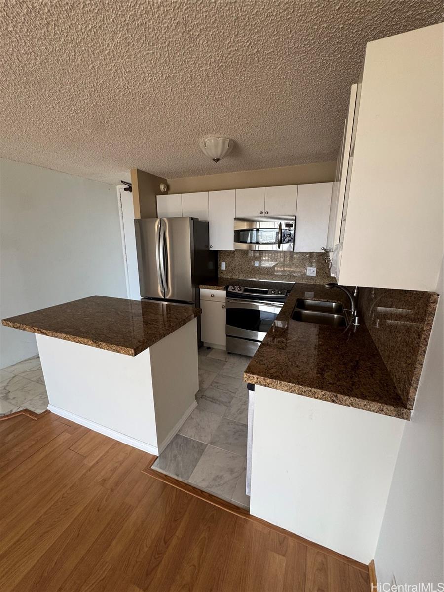 Wilder at Piikoi condo # 2601, Honolulu, Hawaii - photo 10 of 24