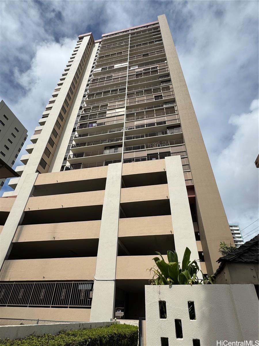 Wilder At Piikoi condo # 2601, Honolulu, Hawaii - photo 2 of 23