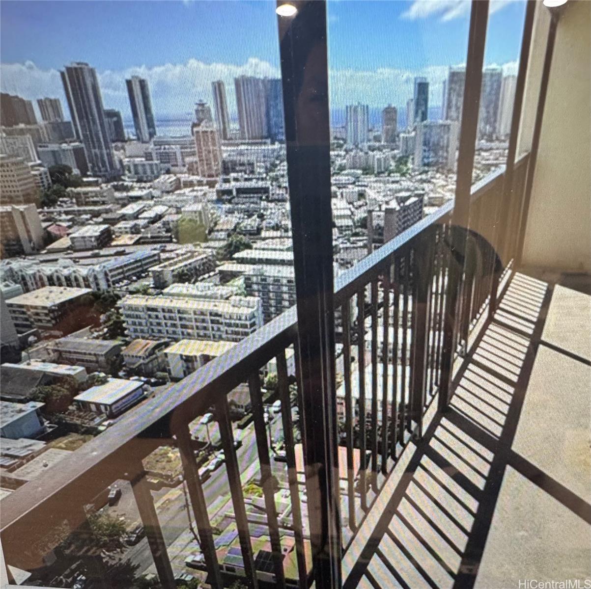 Wilder At Piikoi condo # 2601, Honolulu, Hawaii - photo 4 of 23