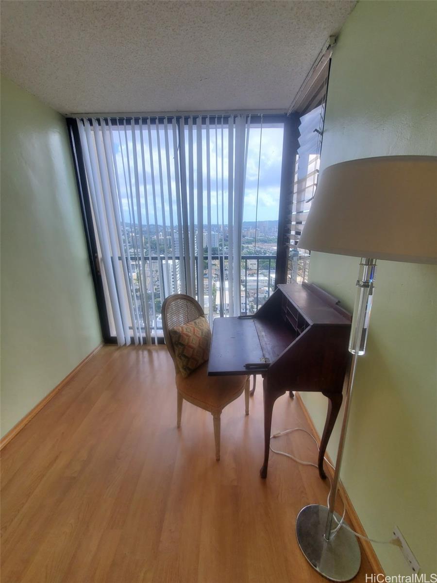 Wilder At Piikoi condo # 2601, Honolulu, Hawaii - photo 9 of 23