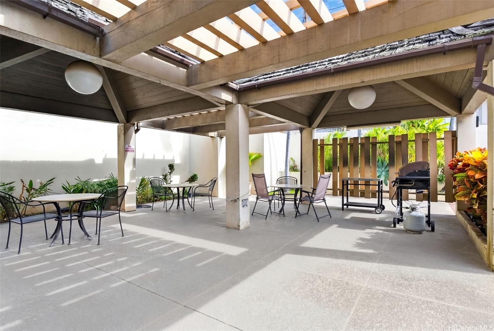 Wilder At Piikoi condo # 3003, Honolulu, Hawaii - photo 23 of 25