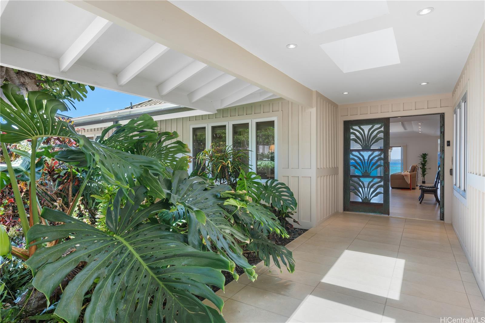 120 & 128  Hanapepe Loop Koko Kai, Hawaii Kai home - photo 3 of 25