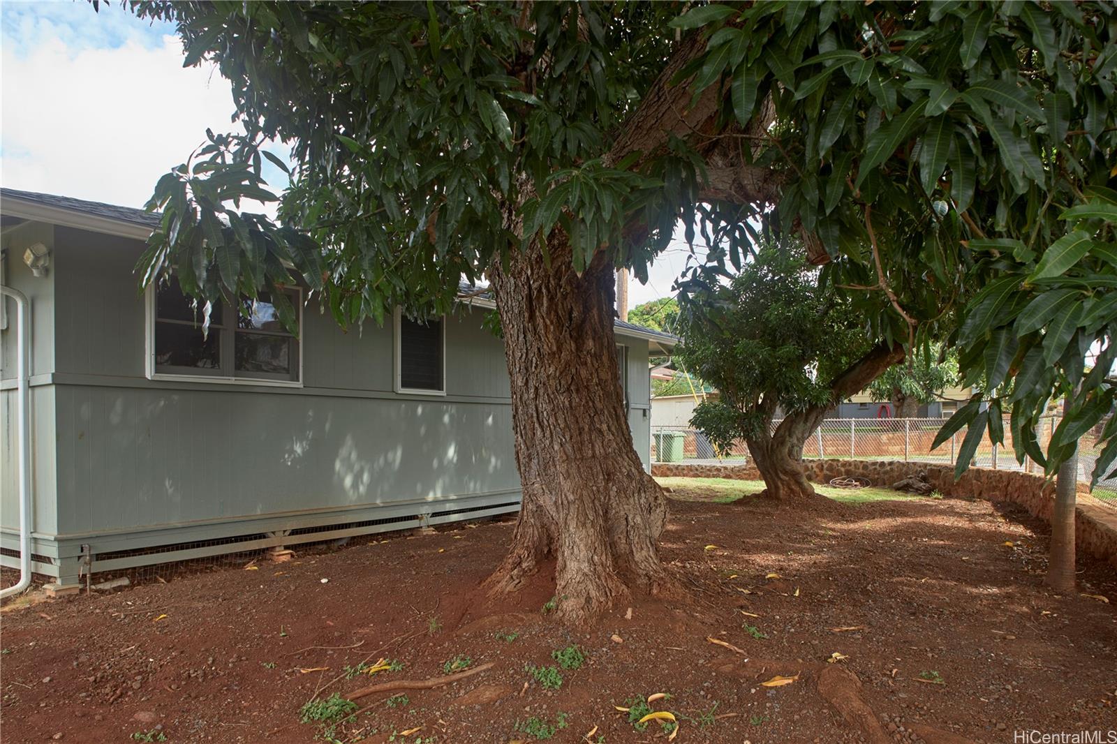 1202  Puu Poni Place Pearl City-upper, PearlCity home - photo 15 of 17