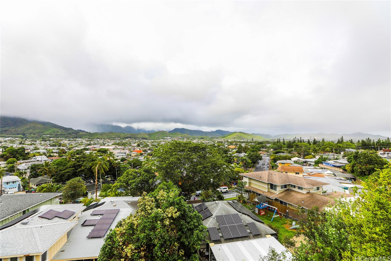 1205  Kupau Street Keolu Hills, Kailua home - photo 15 of 24