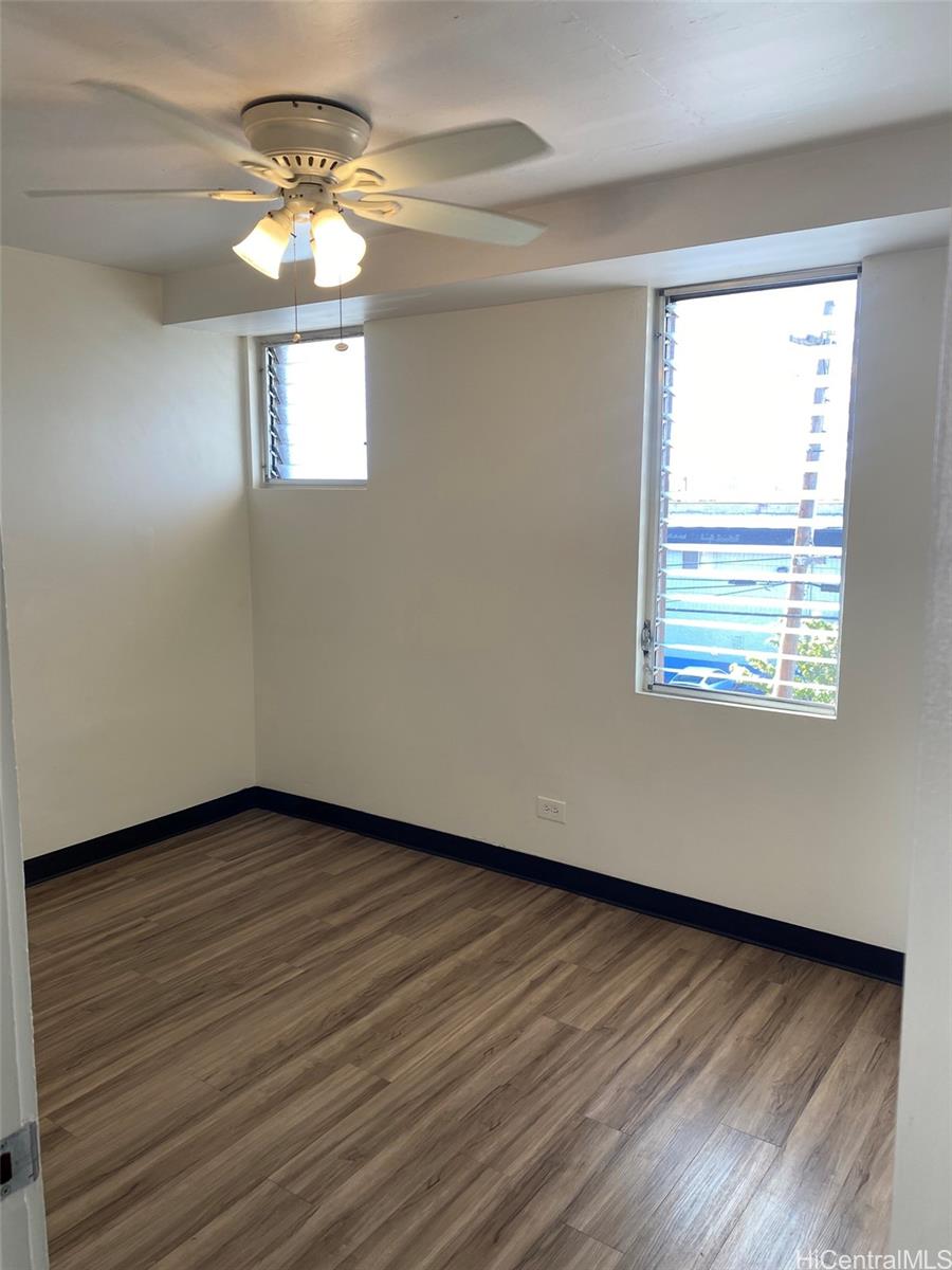 1209 10th Ave Honolulu - Rental - photo 8 of 11