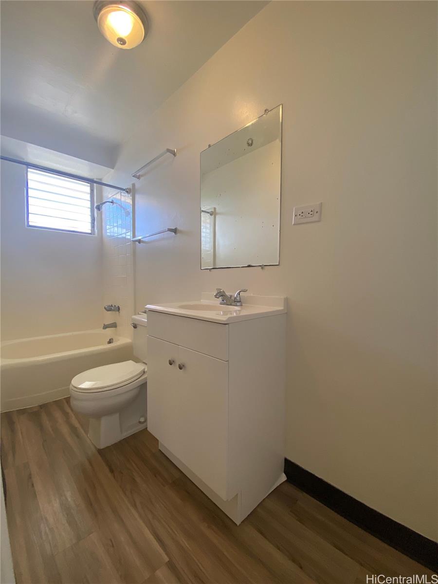 1209 10th Ave Honolulu - Rental - photo 10 of 11