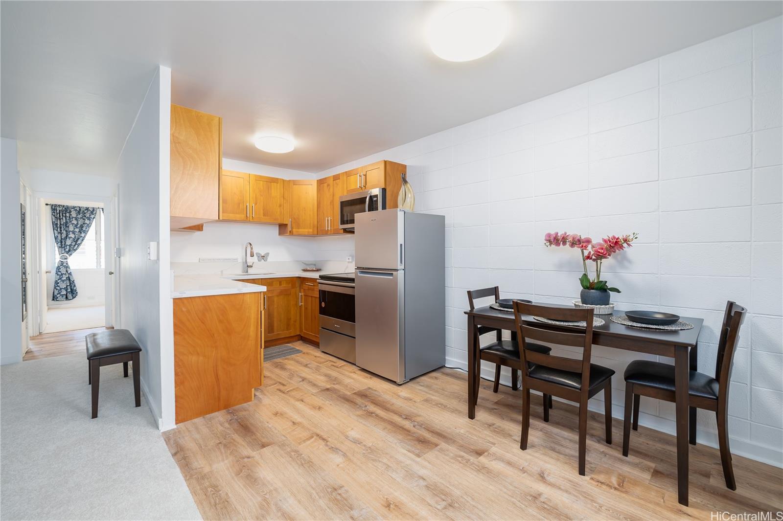 1209 North School Street condo # 102, Honolulu, Hawaii - photo 2 of 23