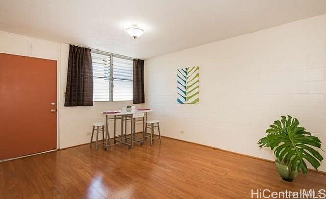 1210 Wilder Ave Honolulu - Rental - photo 12 of 21