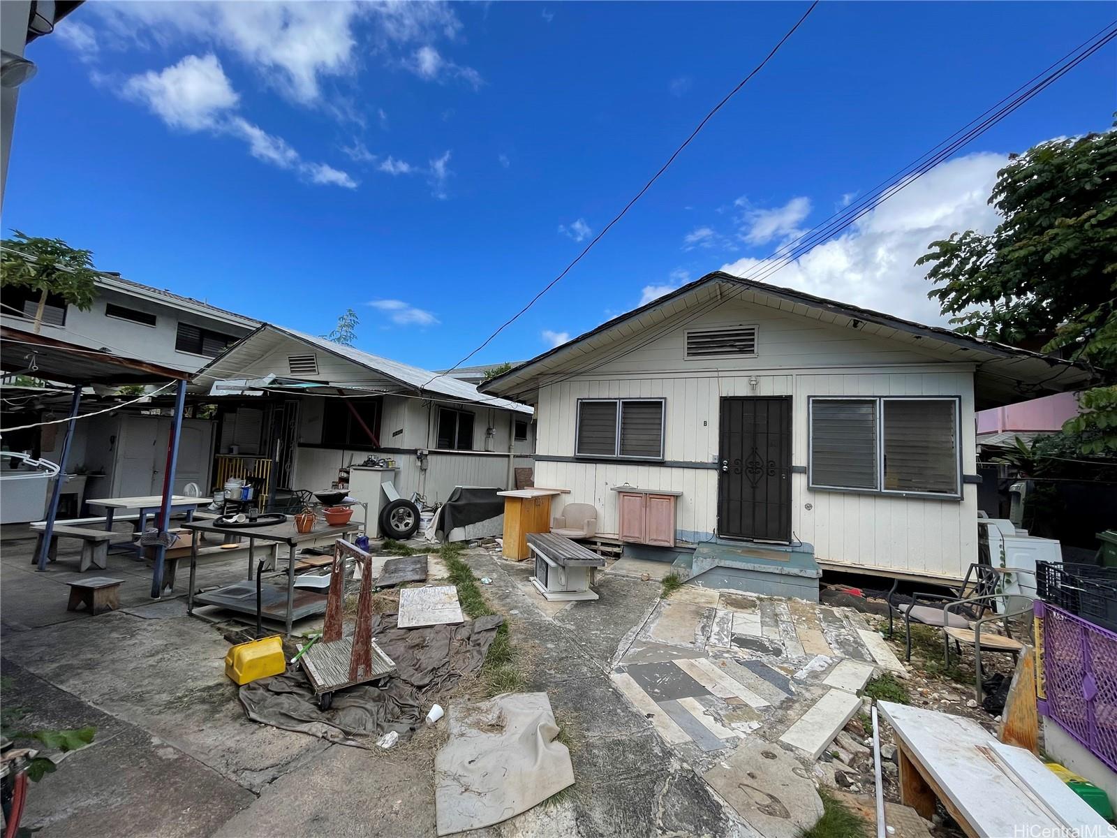 1210, 1210A, 1210B  Palama St Kapalama, Honolulu home - photo 2 of 2