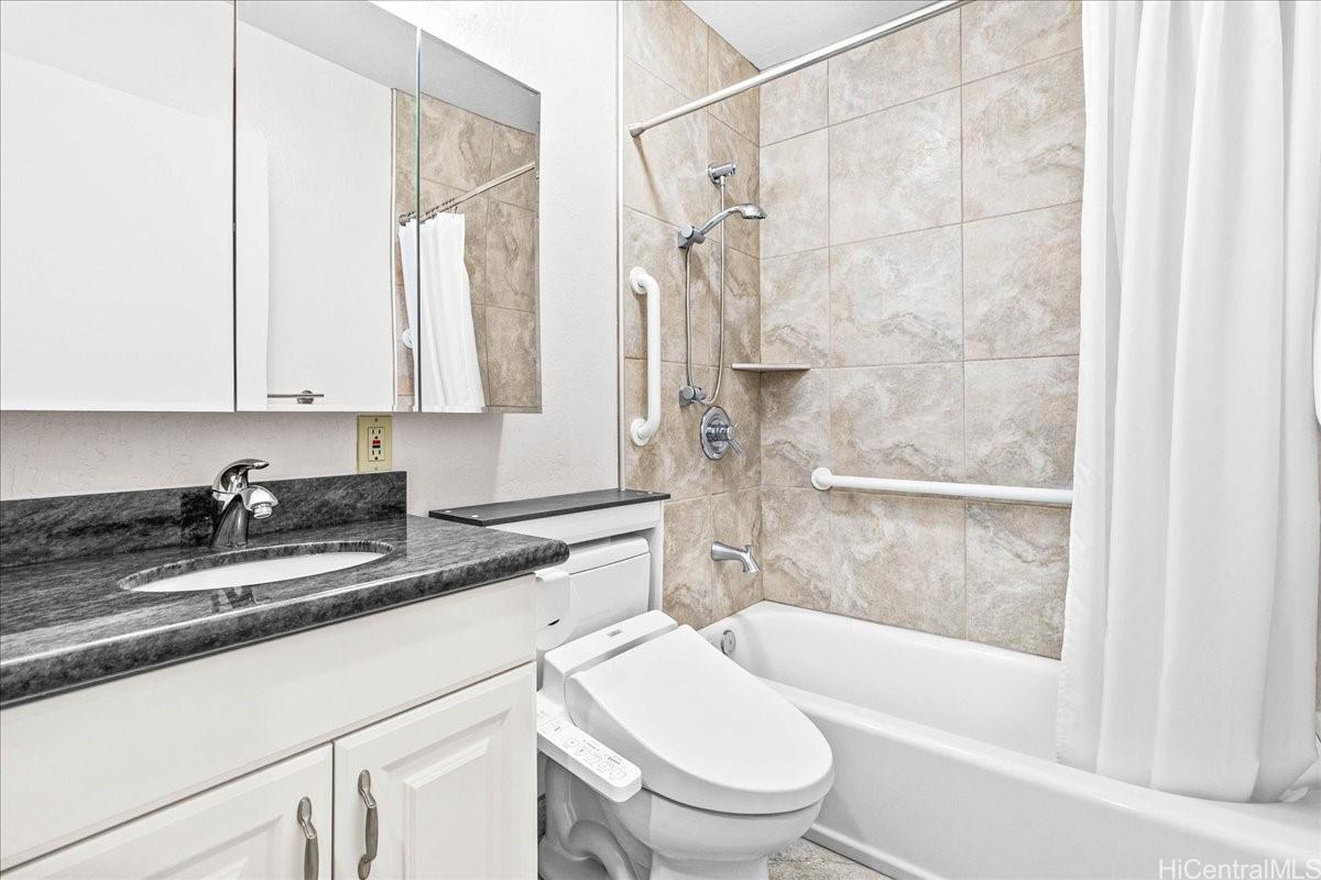 1211 Kuokoa Street Pearl City - Rental - photo 5 of 25