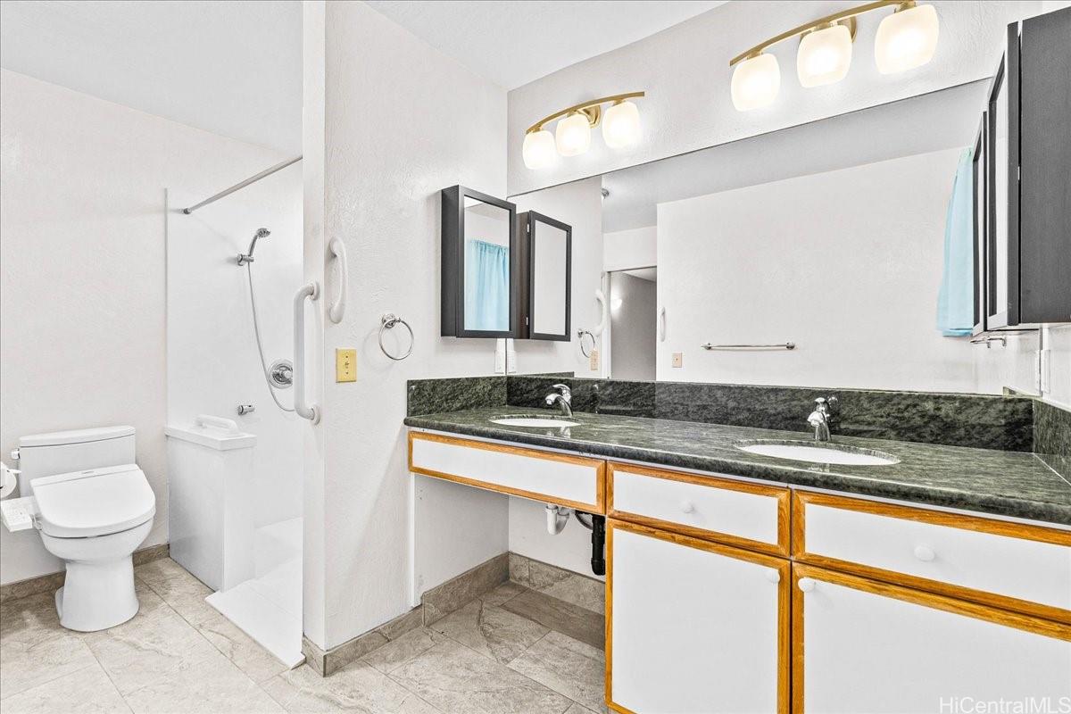 1211 Kuokoa Street Pearl City - Rental - photo 10 of 25