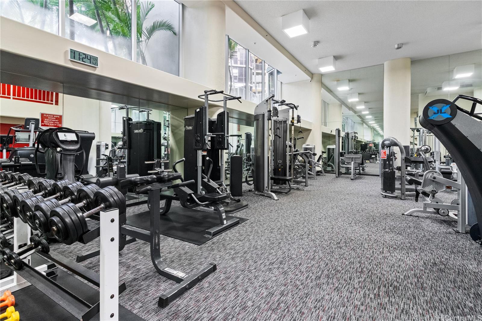 Honolulu Park Place condo # 1104, Honolulu, Hawaii - photo 18 of 25