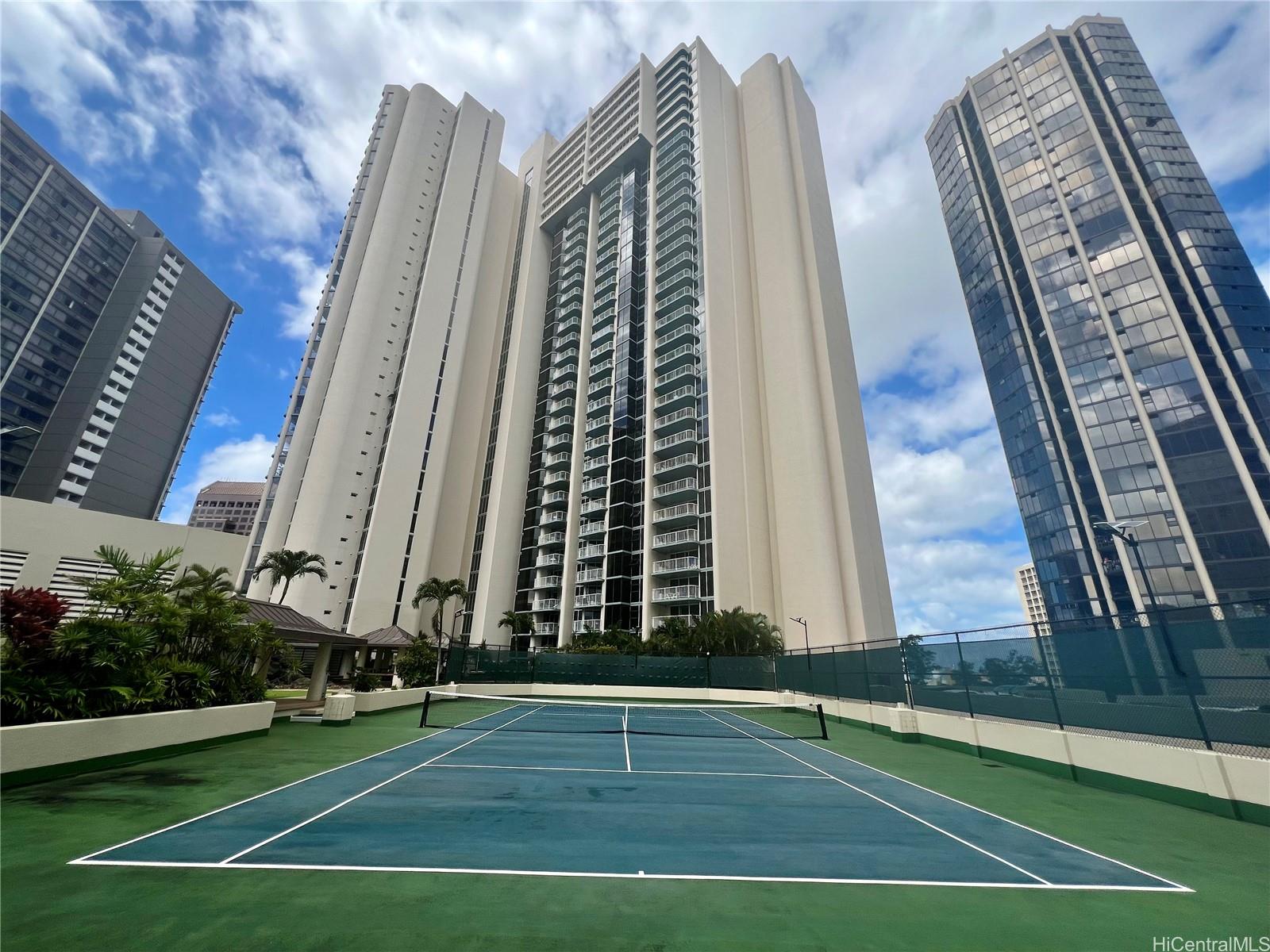 Honolulu Park Place condo # 1307, Honolulu, Hawaii - photo 6 of 24