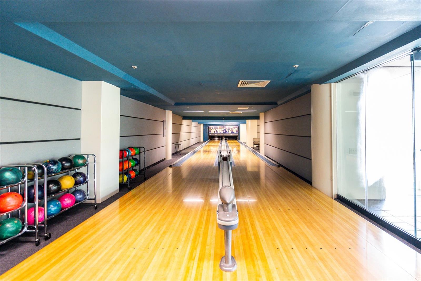 Honolulu Park Place condo # 1309, Honolulu, Hawaii - photo 21 of 25