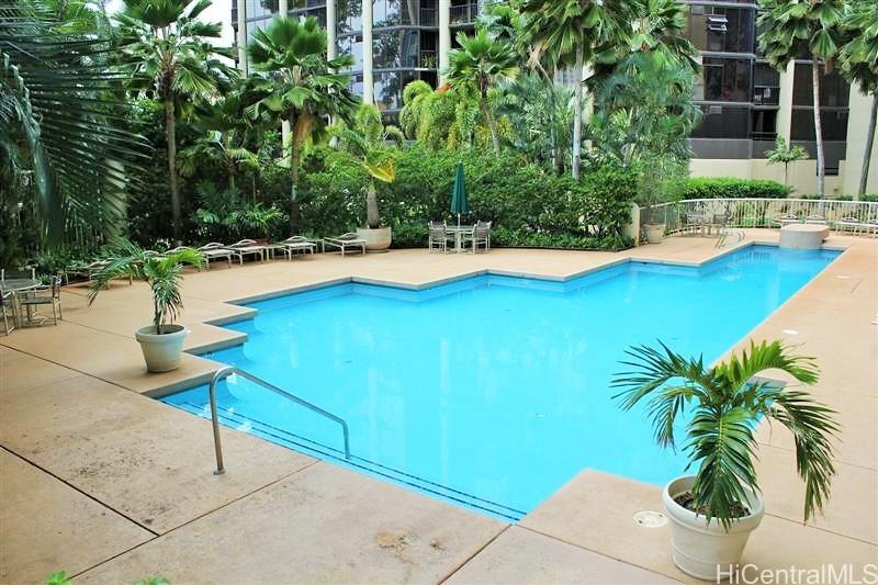 1212 Nuuanu Ave Honolulu - Rental - photo 13 of 22