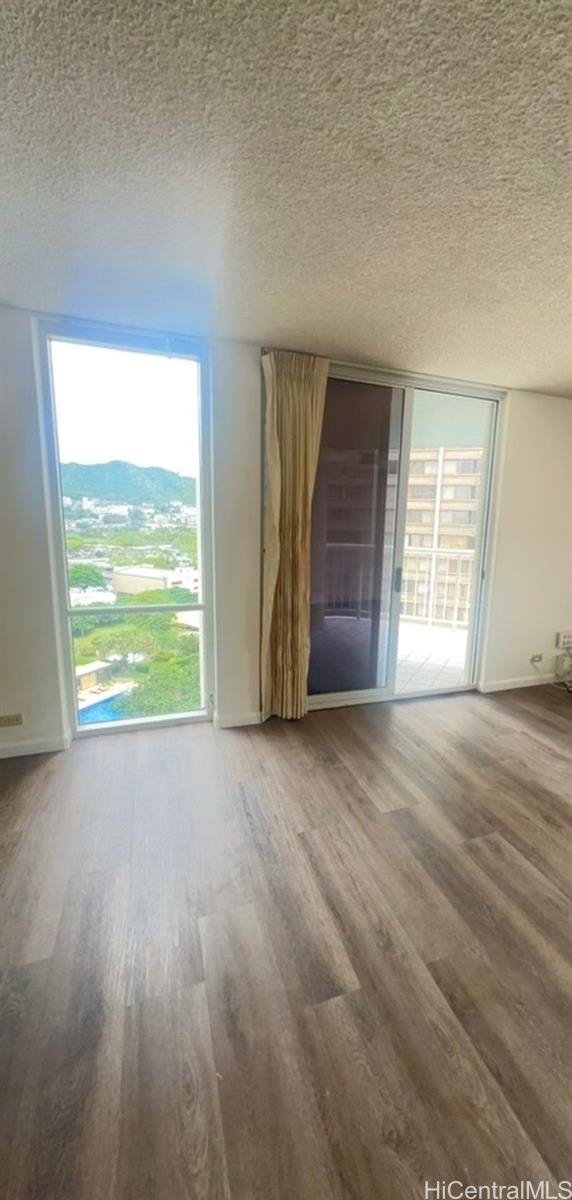 1212 Nuuanu Ave Honolulu - Rental - photo 4 of 22