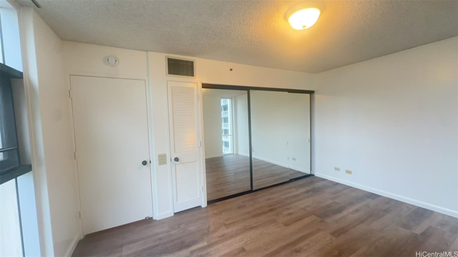 1212 Nuuanu Ave Honolulu - Rental - photo 9 of 22