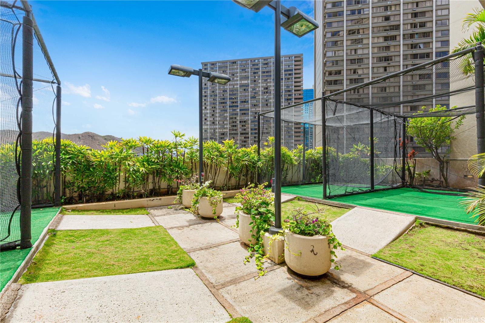 Honolulu Park Place condo # 1706, Honolulu, Hawaii - photo 13 of 21