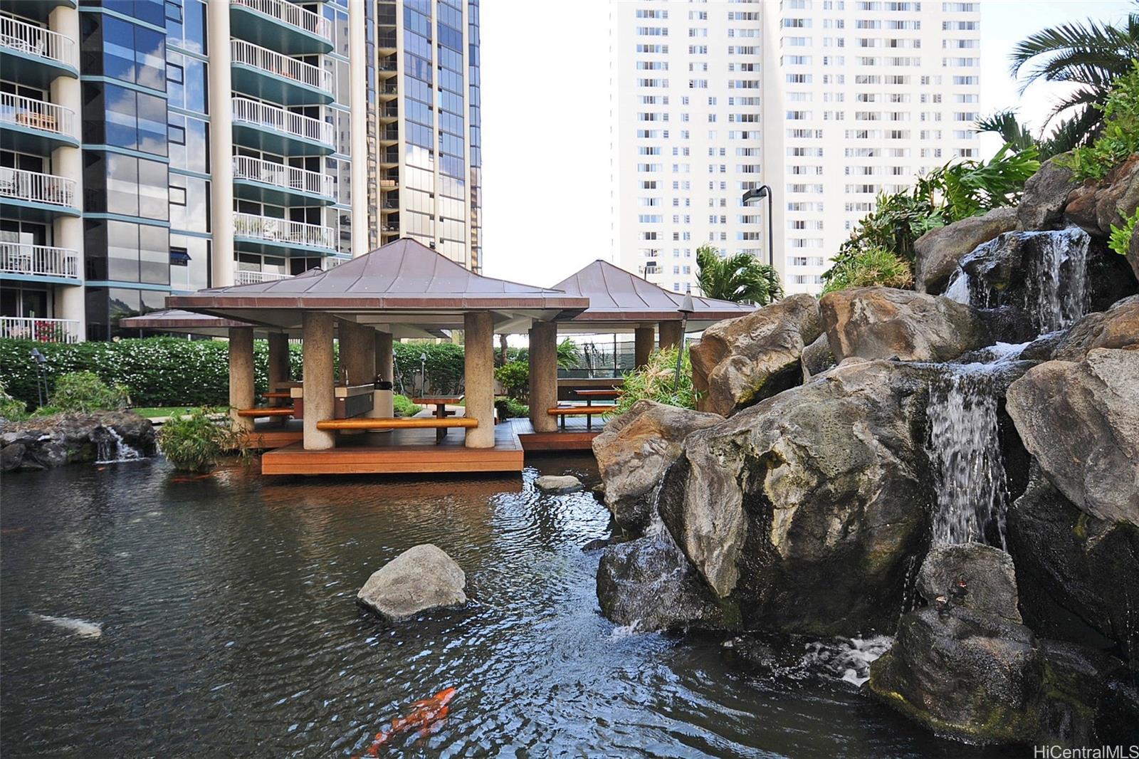 Honolulu Park Place condo # 1802, Honolulu, Hawaii - photo 16 of 25