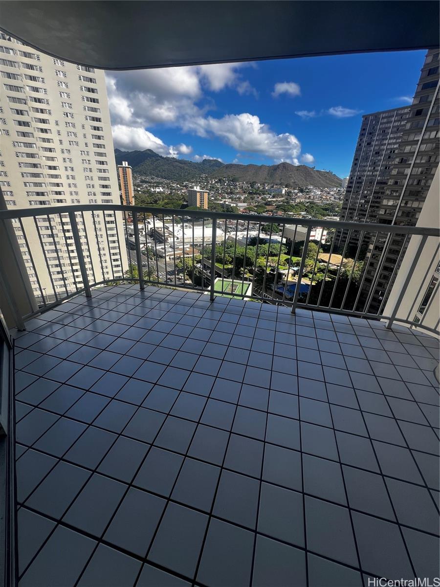 1212 Nuuanu Ave Honolulu - Rental - photo 13 of 25