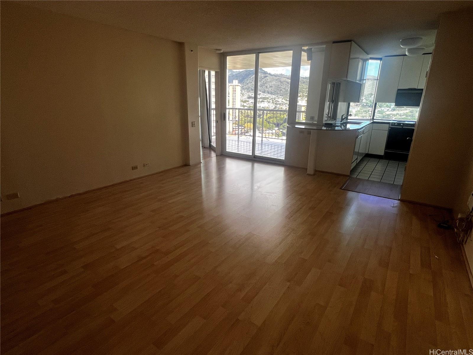 1212 Nuuanu Ave Honolulu - Rental - photo 4 of 25