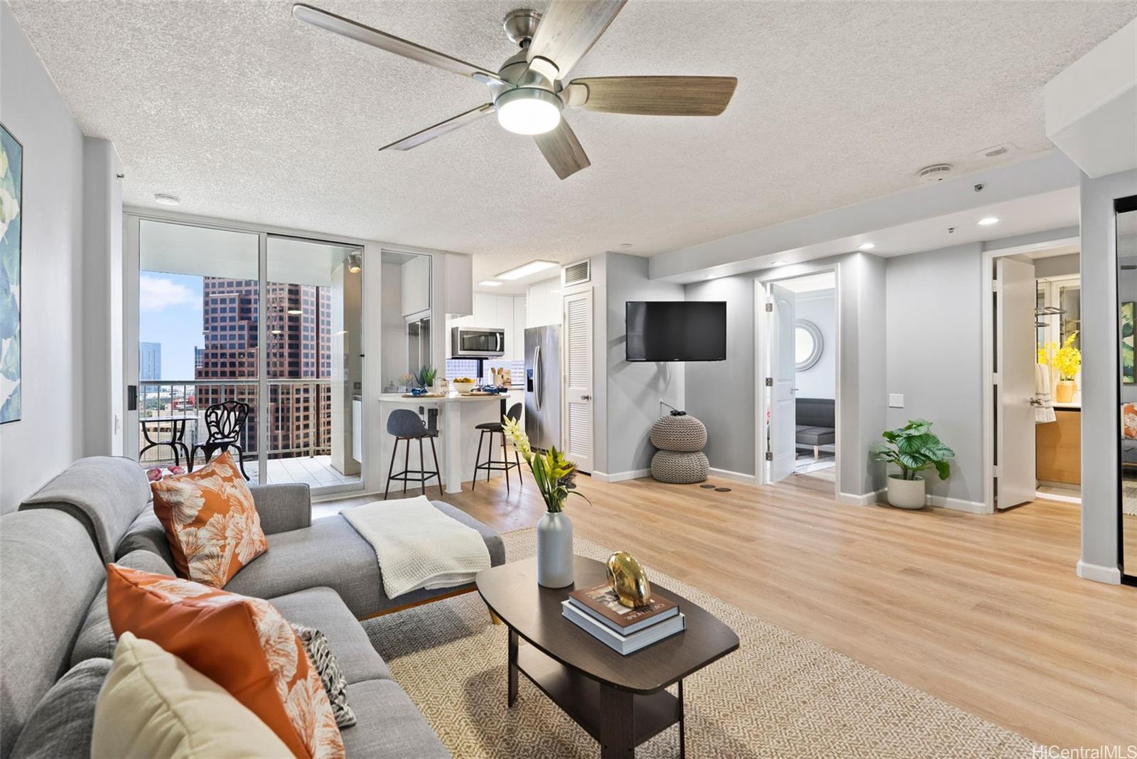 Honolulu Park Place condo # 2103, Honolulu, Hawaii - photo 2 of 25