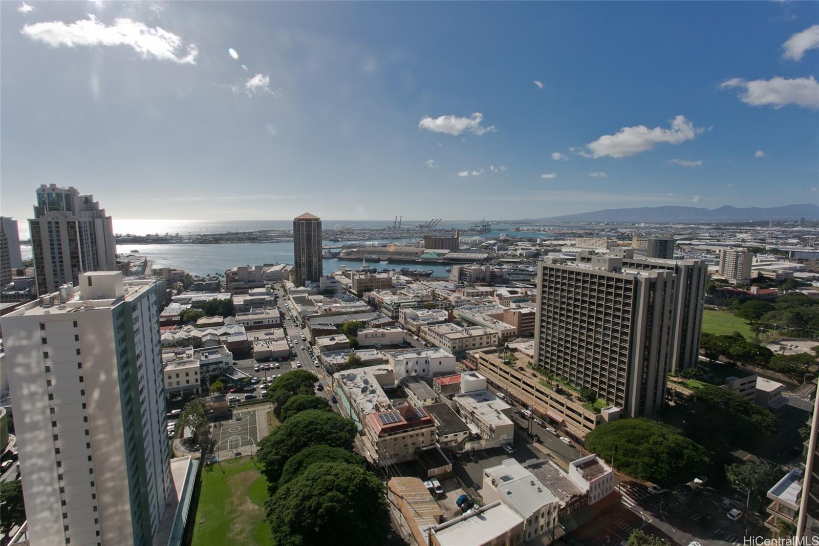 Honolulu Park Place condo # 3009, Honolulu, Hawaii - photo 14 of 25