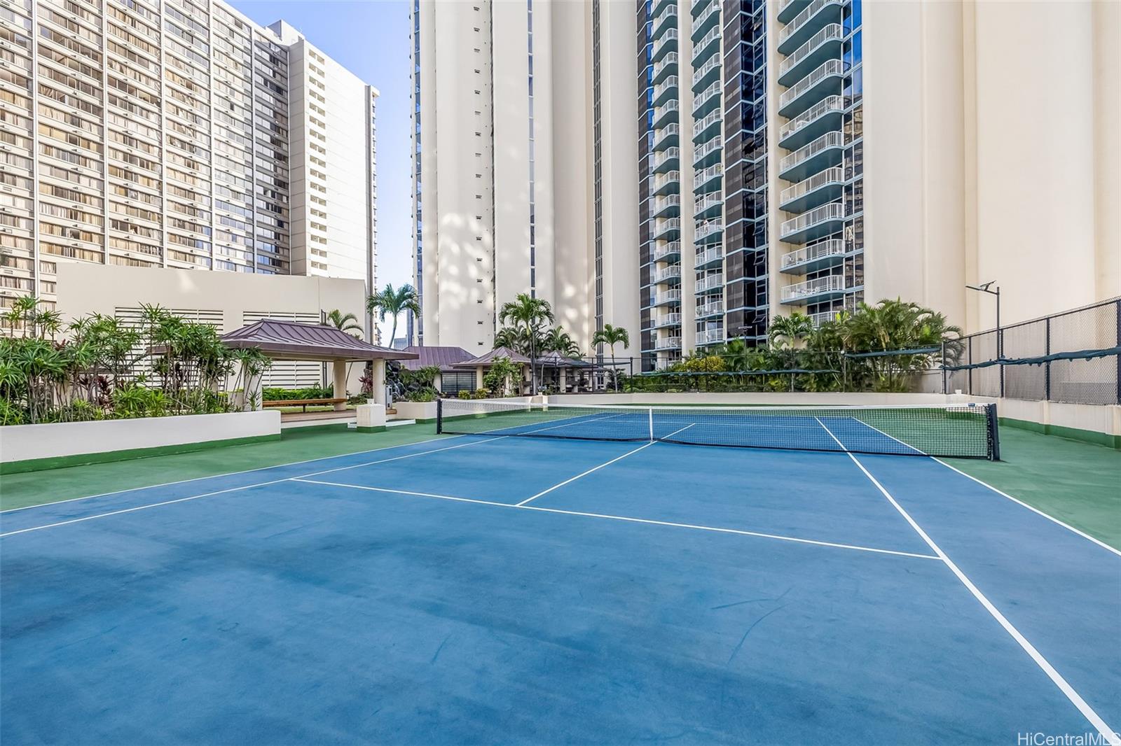 Honolulu Park Place condo # 307, Honolulu, Hawaii - photo 14 of 21