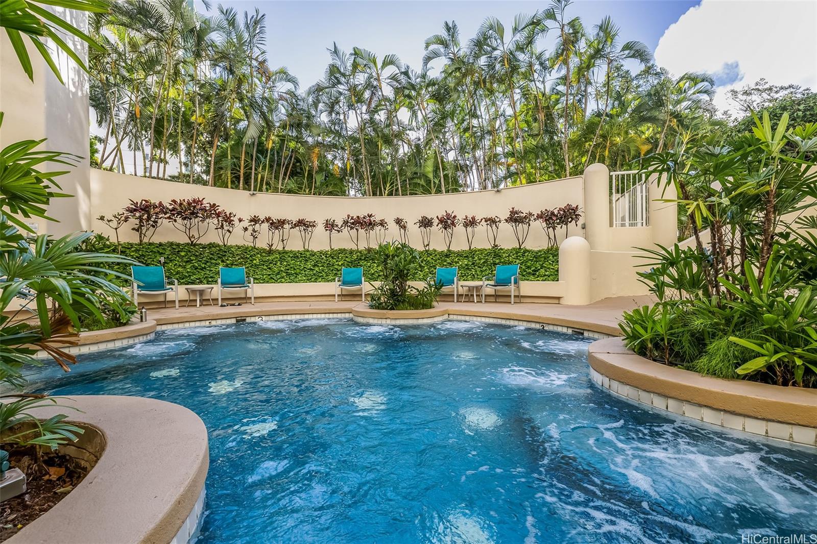 Honolulu Park Place condo # 307, Honolulu, Hawaii - photo 17 of 21