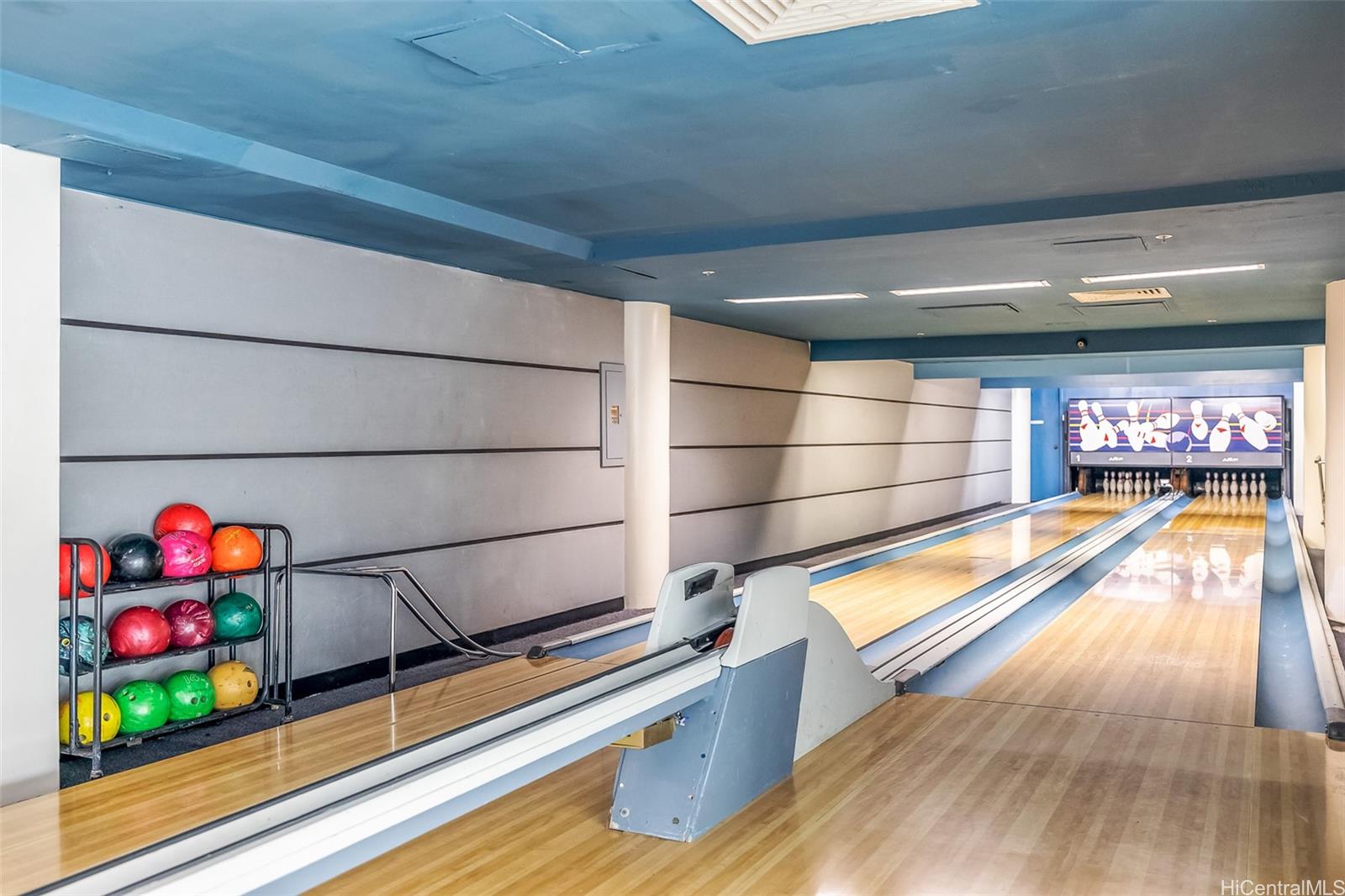 Honolulu Park Place condo # 307, Honolulu, Hawaii - photo 20 of 21