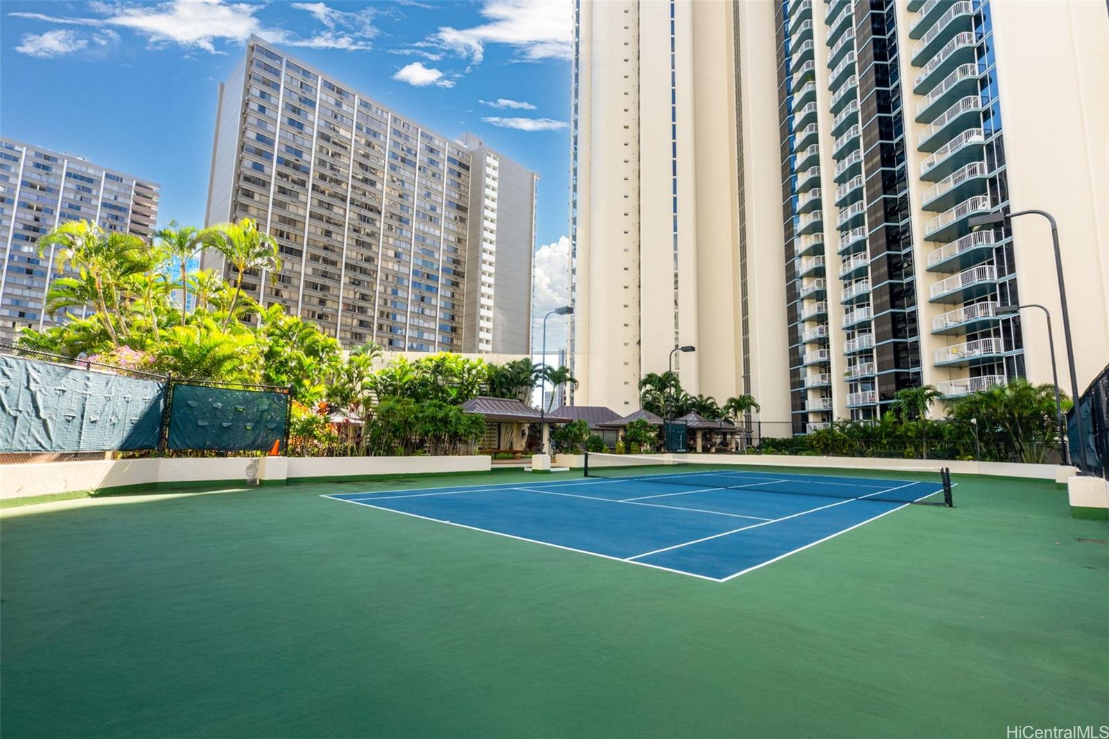 Honolulu Park Place condo # 3703, Honolulu, Hawaii - photo 18 of 25