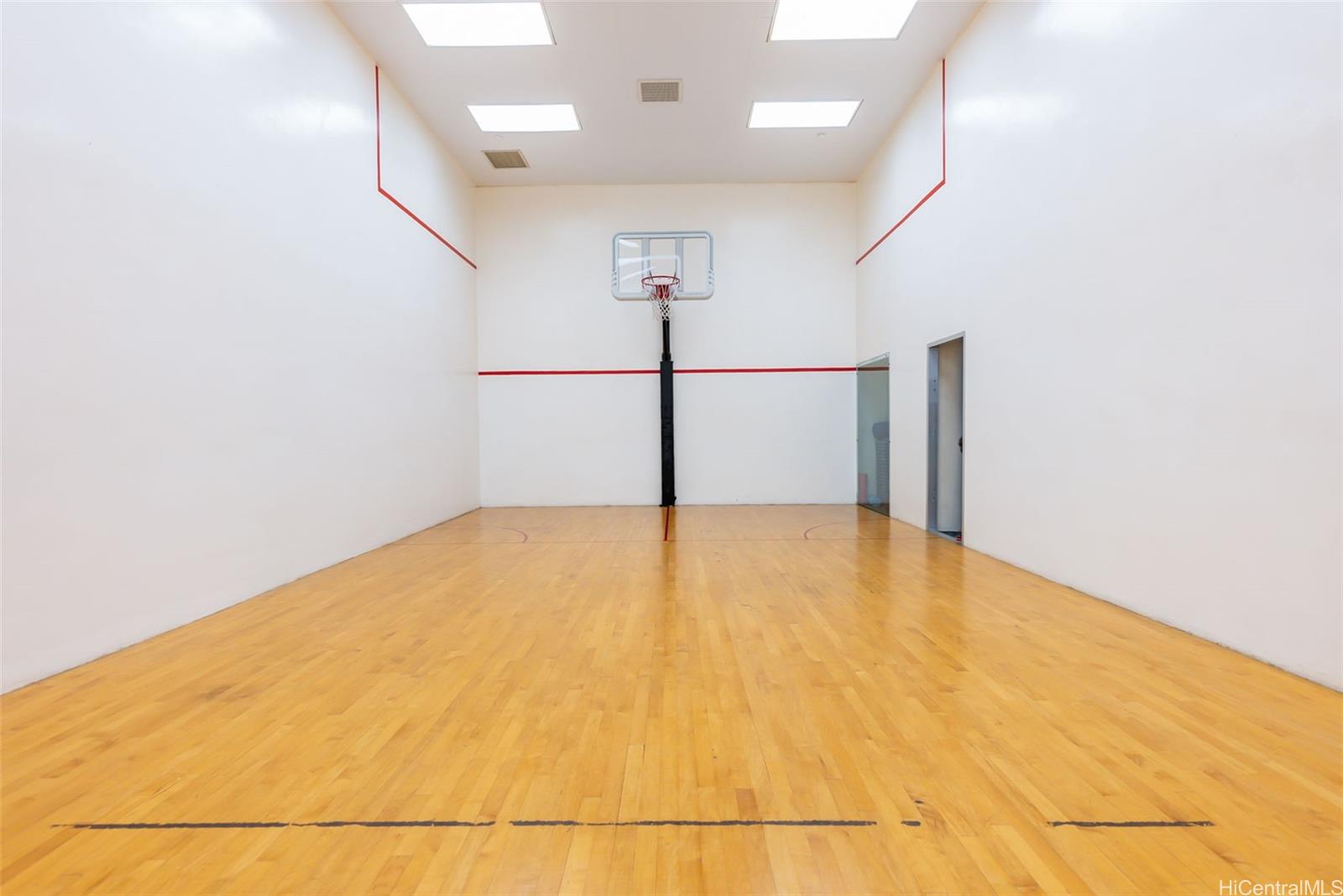 Honolulu Park Place condo # 3703, Honolulu, Hawaii - photo 23 of 25