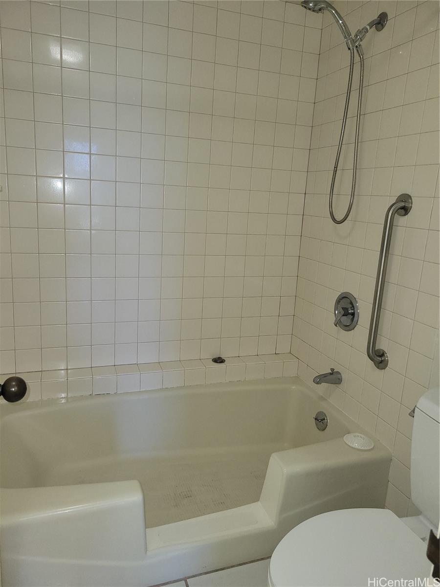 Honolulu Park Place condo # 3710, Honolulu, Hawaii - photo 17 of 25