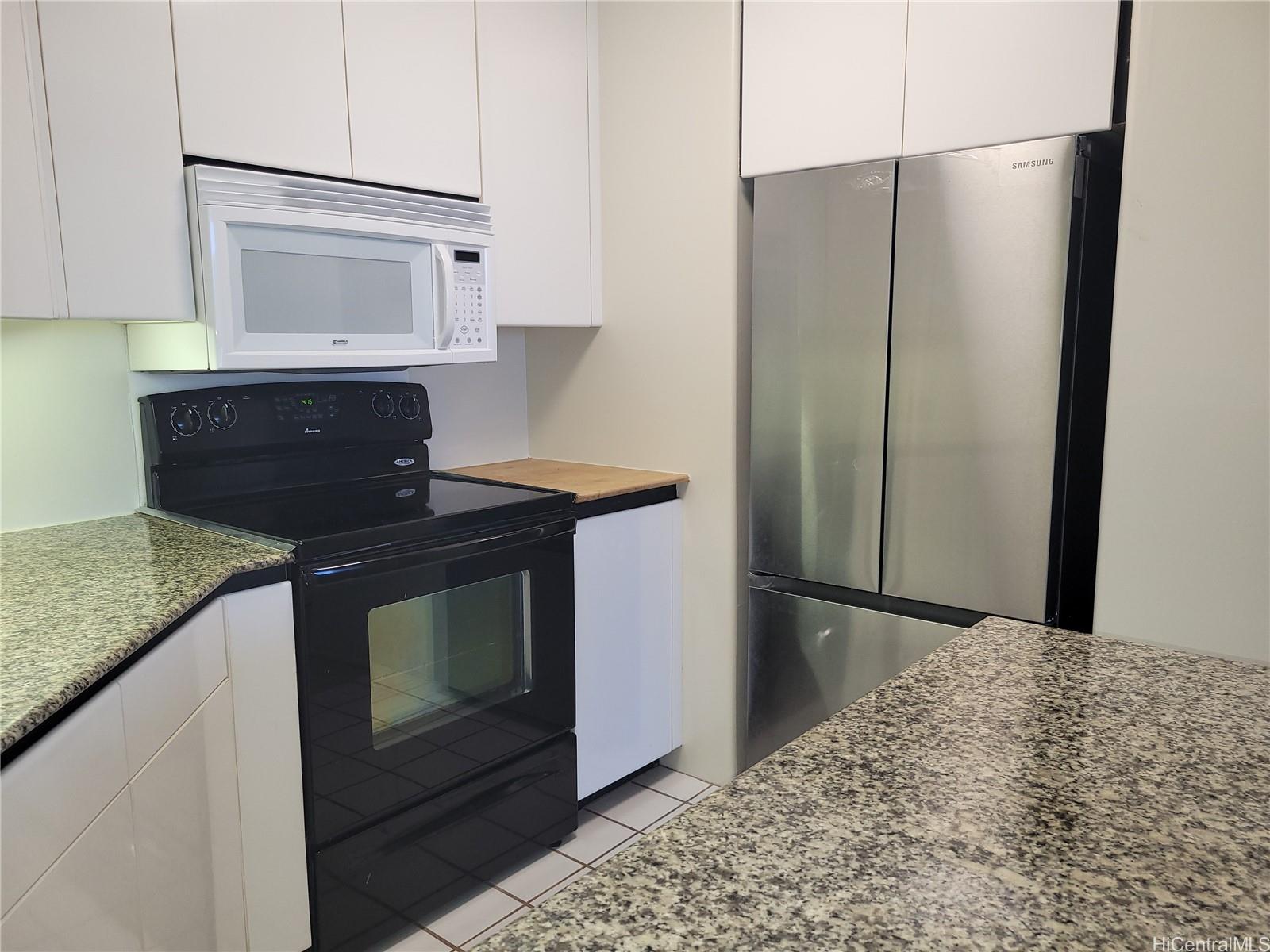 Honolulu Park Place condo # 3710, Honolulu, Hawaii - photo 9 of 25