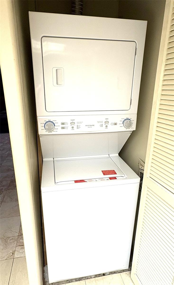 Honolulu Park Place condo # 3907, Honolulu, Hawaii - photo 11 of 25