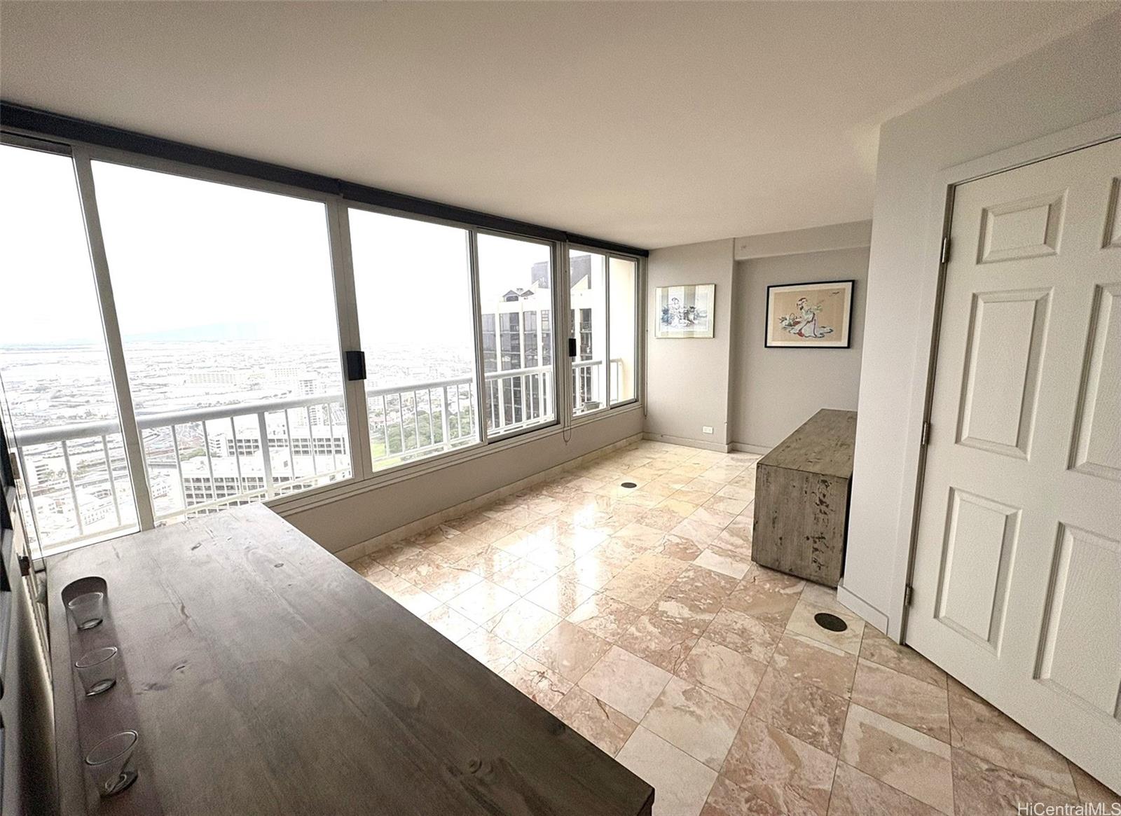 Honolulu Park Place condo # 3907, Honolulu, Hawaii - photo 6 of 25