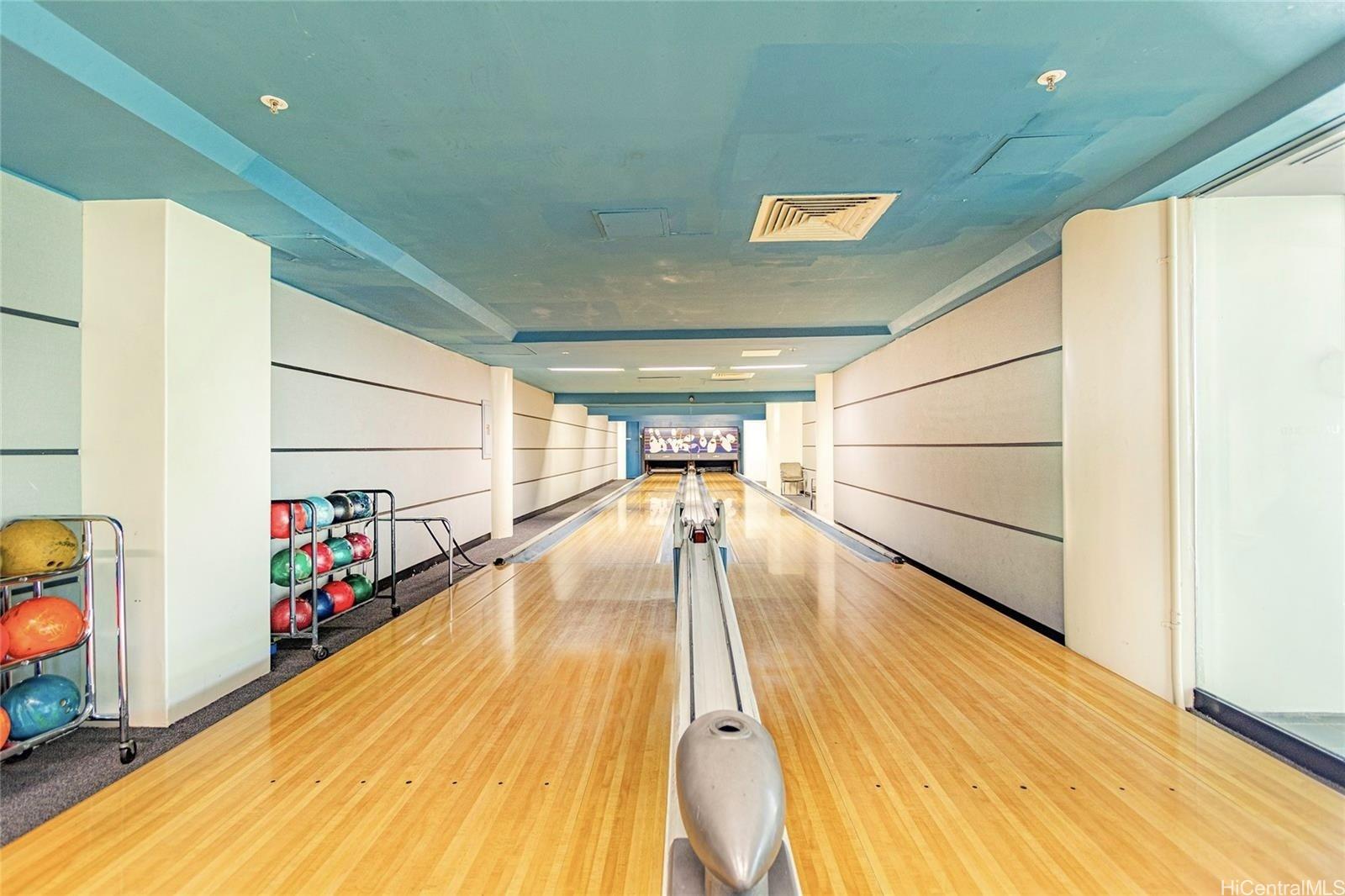 Honolulu Park Place condo # 4002, Honolulu, Hawaii - photo 18 of 25