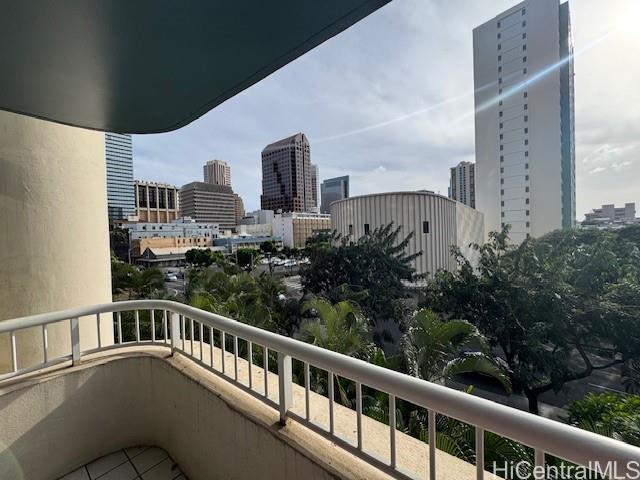 1212 Nuuanu Ave Honolulu - Rental - photo 11 of 11