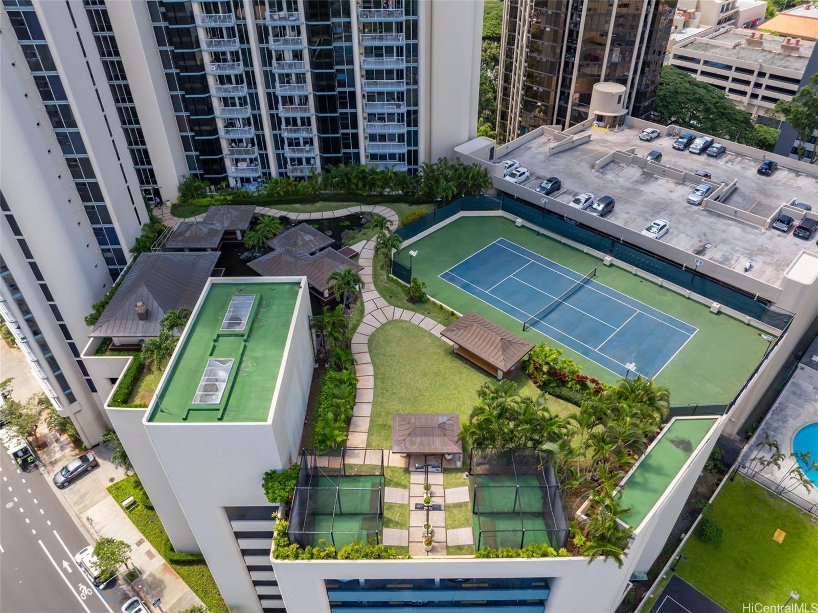 Honolulu Park Place condo # 611, Honolulu, Hawaii - photo 19 of 24