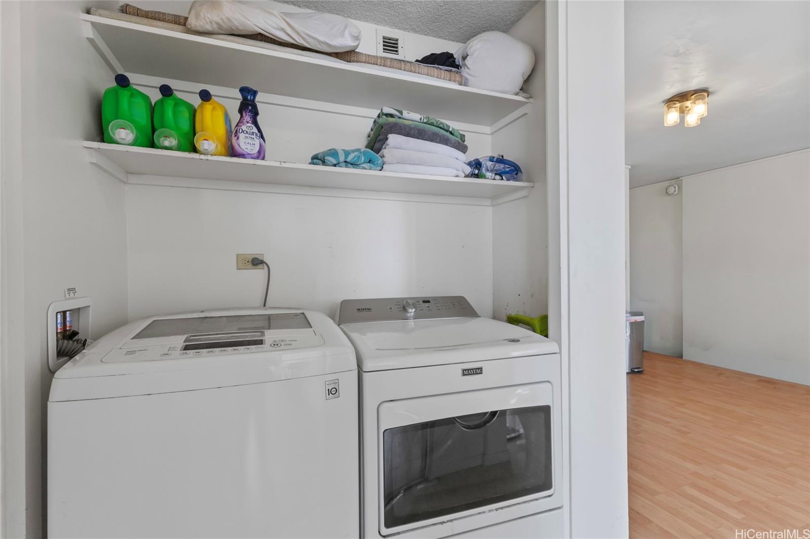 Banyan Tree Plaza condo # 1108, Honolulu, Hawaii - photo 11 of 25