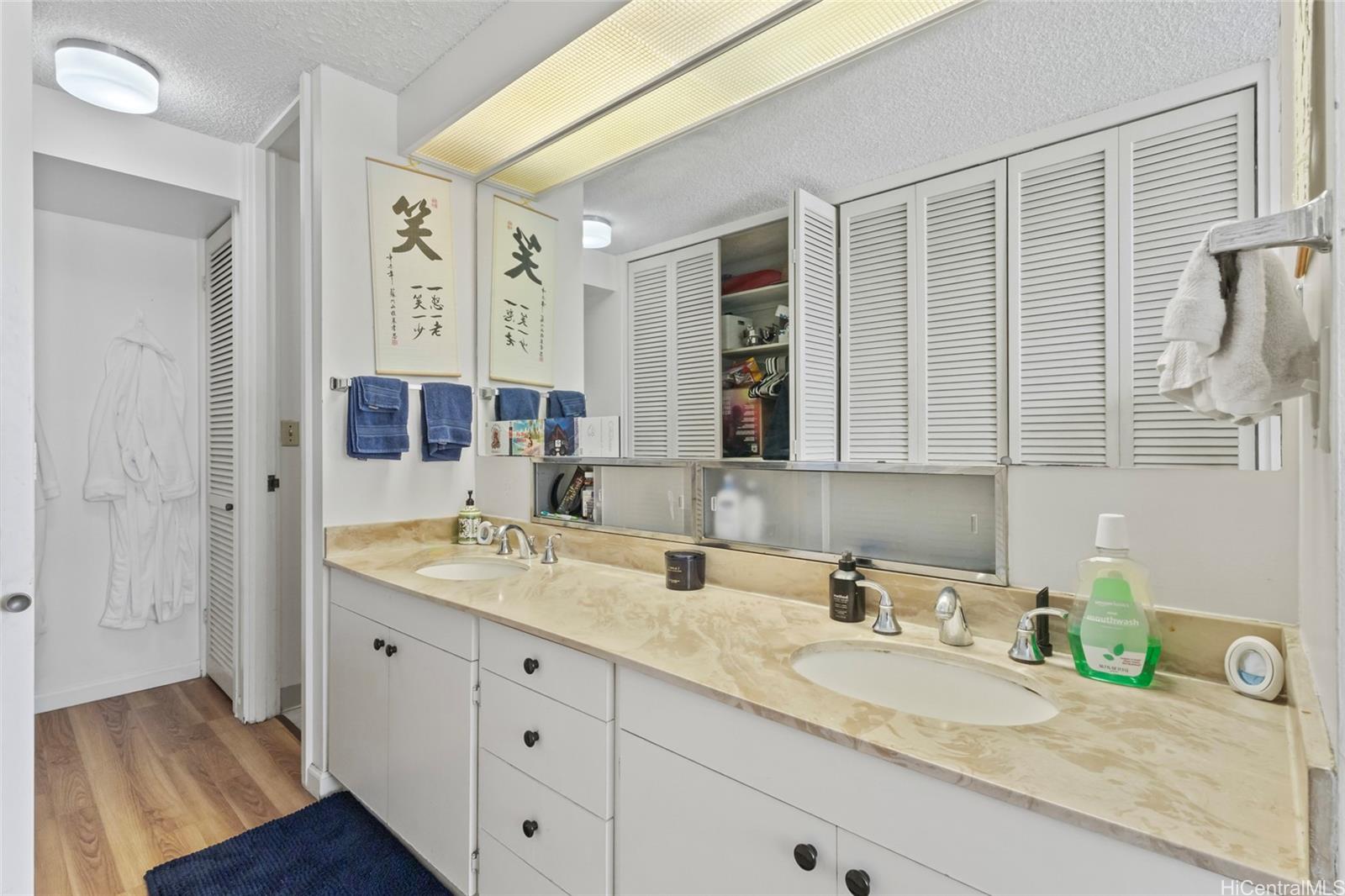 Banyan Tree Plaza condo # 1108, Honolulu, Hawaii - photo 14 of 25