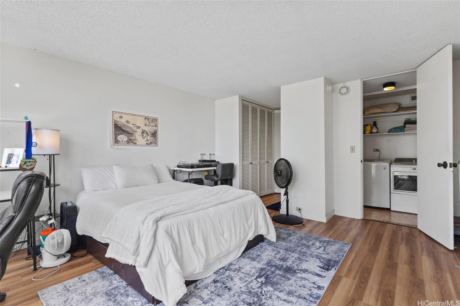 Banyan Tree Plaza condo # 1108, Honolulu, Hawaii - photo 9 of 25