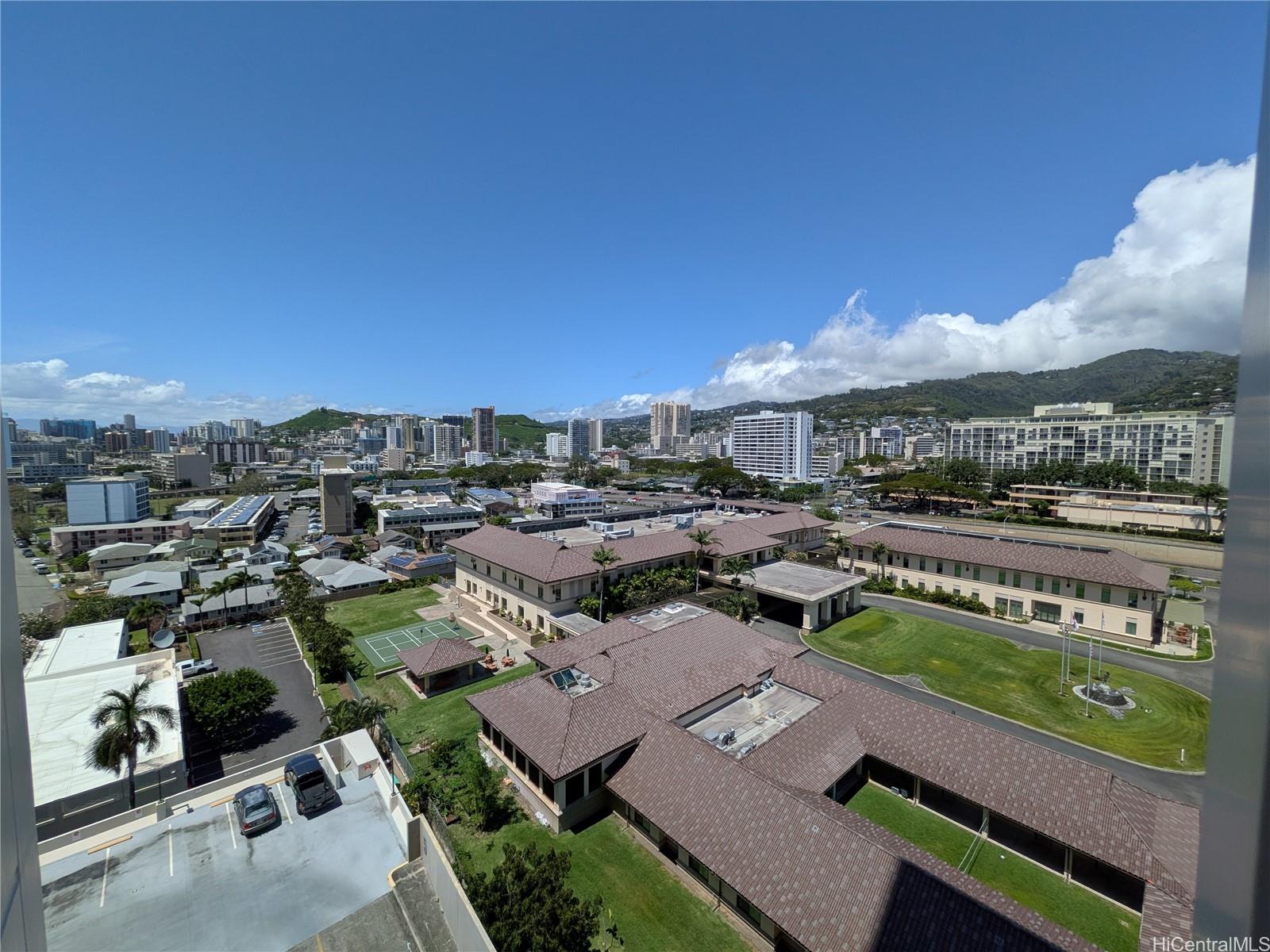 Banyan Tree Plaza condo # 1206, Honolulu, Hawaii - photo 15 of 21